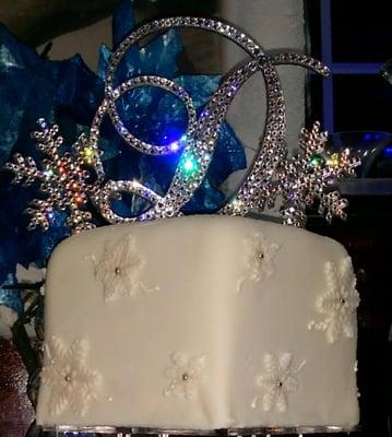 Beautiful snowflake themed winter wonderland cake