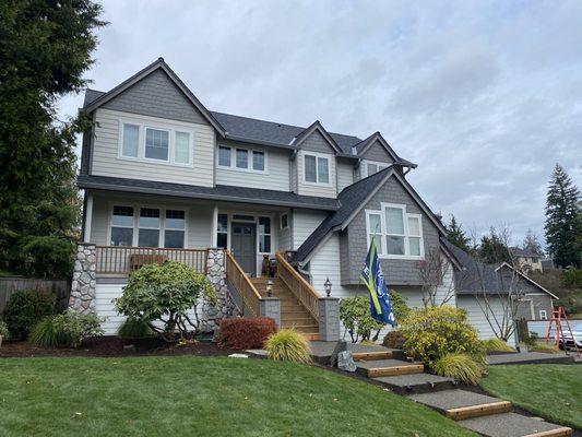 Beautiful new siding, roofing & gutters installed on this gorgeous home in Lake Tapps!
 
 Siding Installation