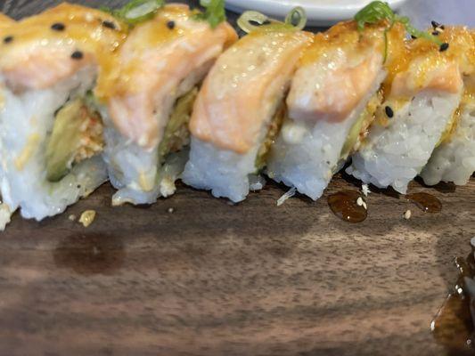 Baked salmon roll