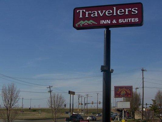 Travelers Inn Suites Oklahoma City OK Sign