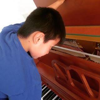 Exploring inside the piano -- Rachel Efron Studios