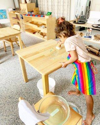 Table washing