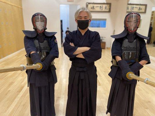 Master K With Kendo Students