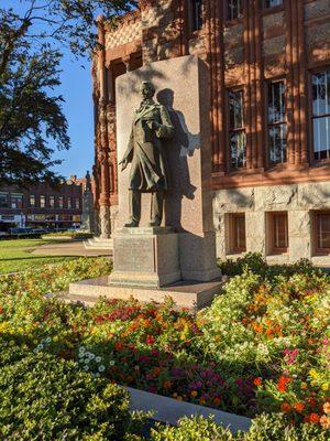 Richard Ellis Statue, Waxahachie