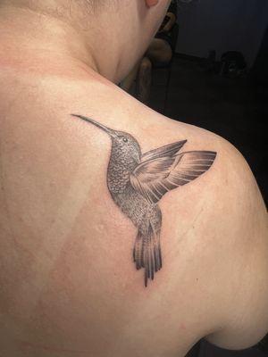 A photo of my humming bird when finished before placing saniderm dressing