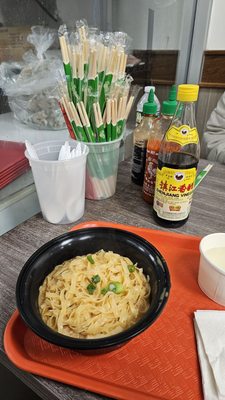 Large peanut noodles