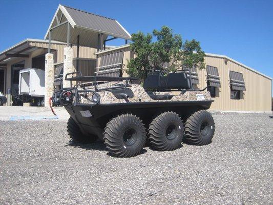 ARGO AMPHIBIOUS SCOUT 6X6 WITH HOOD RACK, WINCH AND BRUSHGUARD