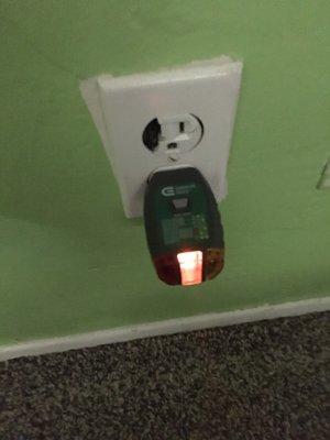 Unsafe and ungrounded outlet