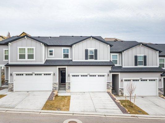 Current listing available on 5010 N Marble Fox Way, Lehi, UT in Traverse Mountain