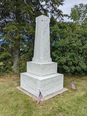 Fort Vengeance Monument, Pittsford