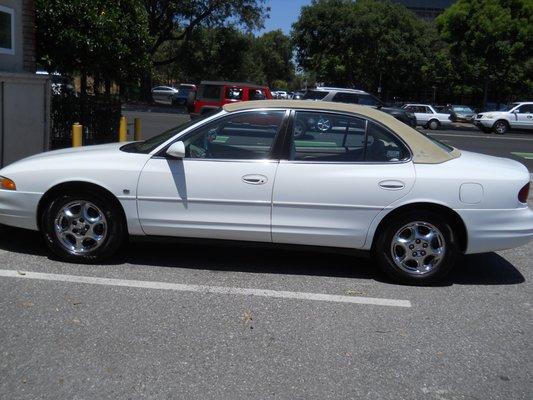 Oldsmobile, Intrigue, Delta Edition with Phantom Top