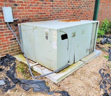 Replacing this old Trane heat pump pack in a commercial building Raleigh, N.C