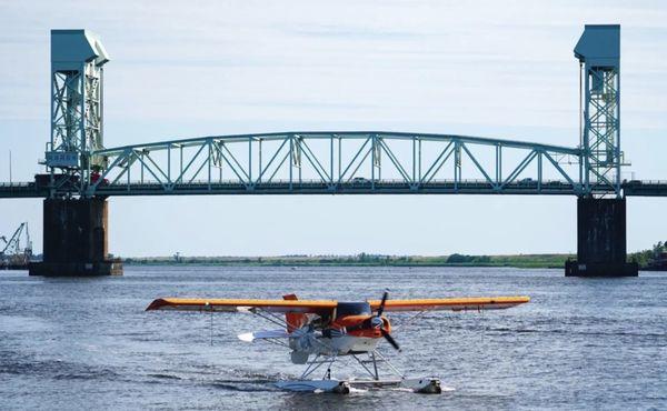 Seaplane downtown Wilmington