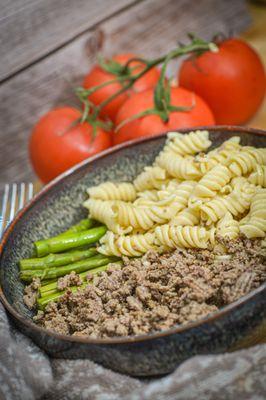 Back to the Basics (B2B) options include three ingredient & simpler meals! Here's the Ground beef, asparagus & rotini.