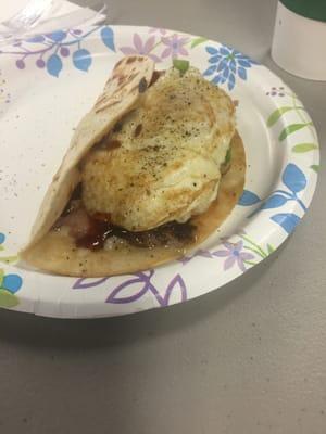 Hillbilly Grillers pulled pork breakfast taco