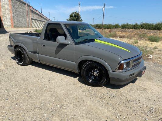 1997 CHEVROLET S-10 WITH A 350 ENGINE. ONLY ONE IN THE BAY AREA FOR SURE.