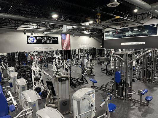 7000 sq ft Facility featuring Arsenal Strength, Hammer Strength Nautilus, and Cybex equipment