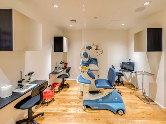 Barber Surgeons Guild Hair Restoration ARTAS Robot