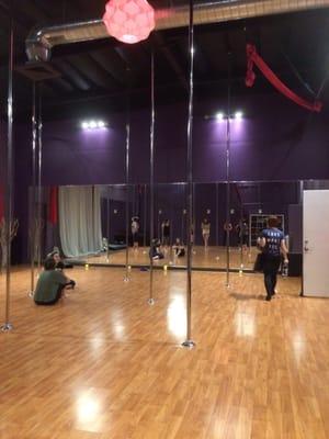 10 poles, aerial silks for 6 ppl & enough to fit 12 ppl for burlesque dancing!