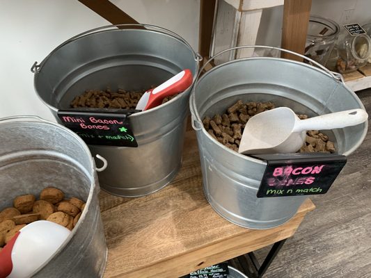 Doggy Treat Bar