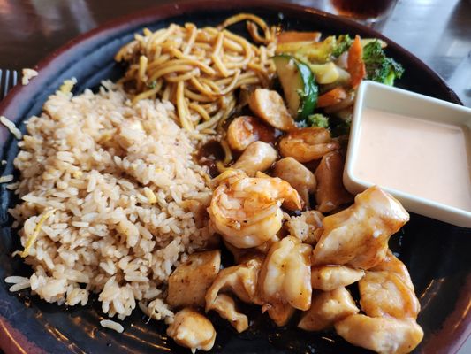 Chicken and shrimp hibachi dinner