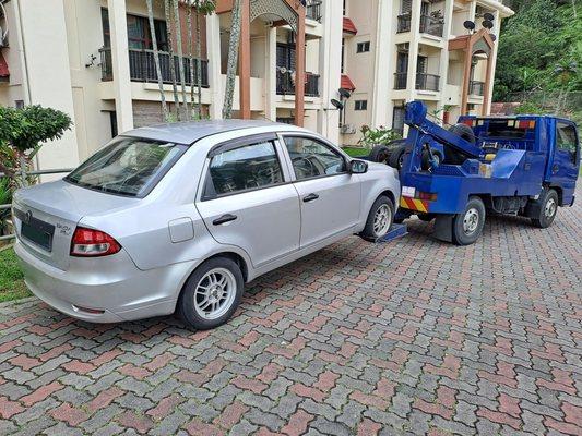 vehicle towing services