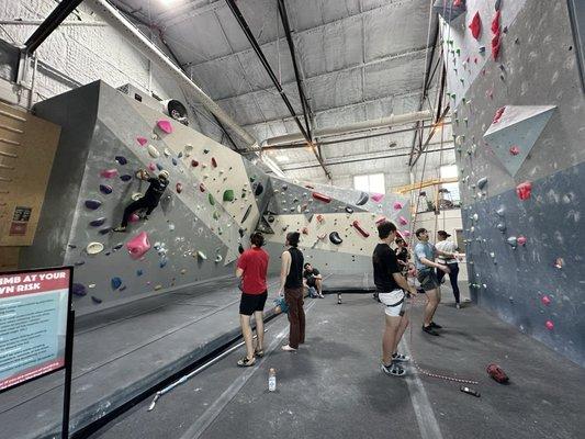 The Knot - Climbing Gym