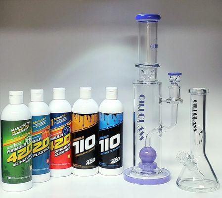 Cleaner and glass water pipes