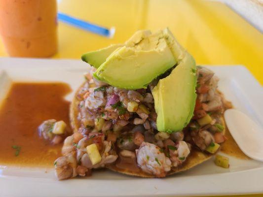 Tostada de ceviche