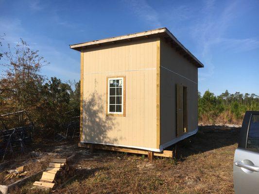 200 Sq/Ft  Hunting Cabin