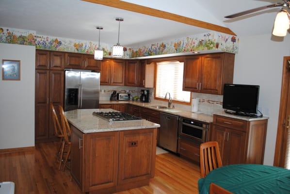 New cabinets & tile backsplash