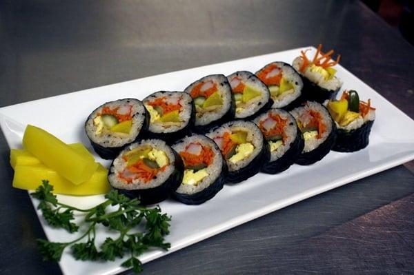 Lunch special:  1 roll of kimbap for $2.99!