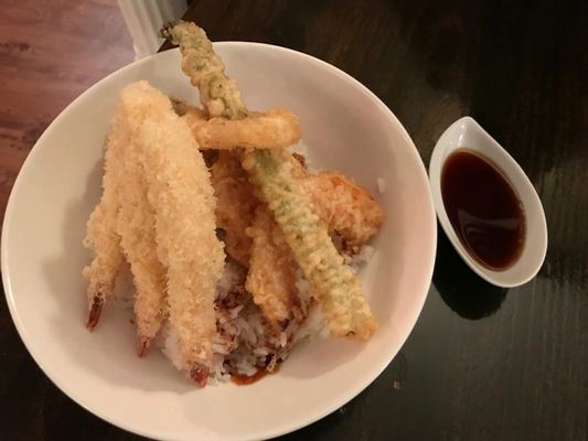 Ten Don -- tempura veggies and shrimp over rice