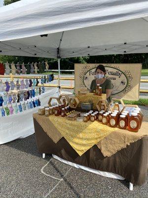 Beautiful honey products and masks!