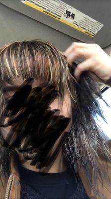 Look at how uneven and nasty these bangs are!!!!!! And yet, they denied it looked bad.