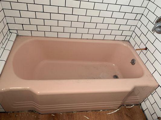 Tub Refinishing Before