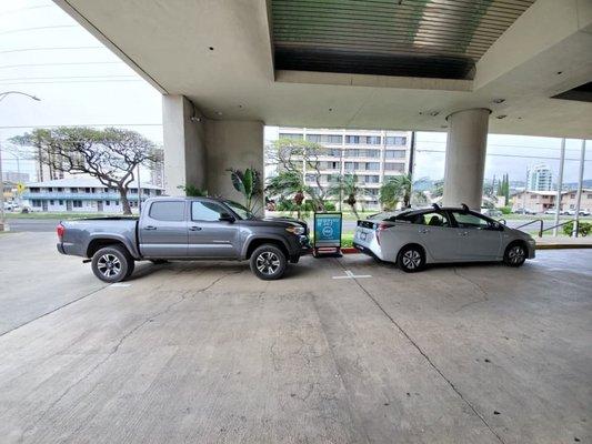 Car rental station at the Waikiki Vista