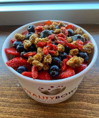 Super berry bowl