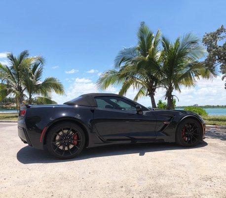 With a 0-60 in 3,6 seconds, Chevrolet Corvette can help make up for any lost time this weekend.