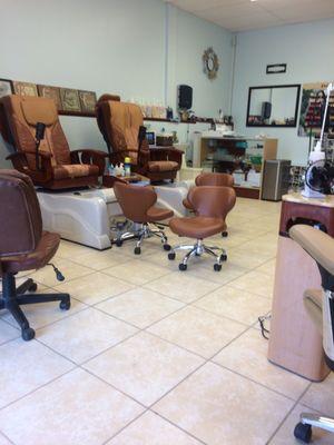 Intimate is the best description of the salon size.