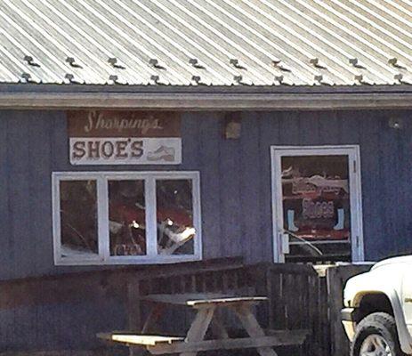 Sharping Shoe Store