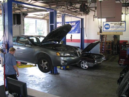 Call now for an auto body shop you can count on!