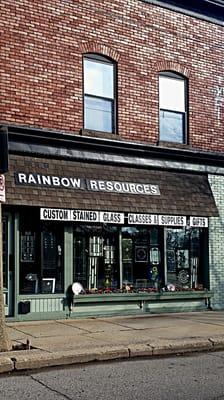 Rainbow Resources Art Glass