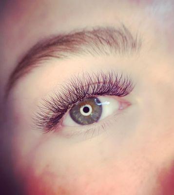 Light Volume Lash Extensions