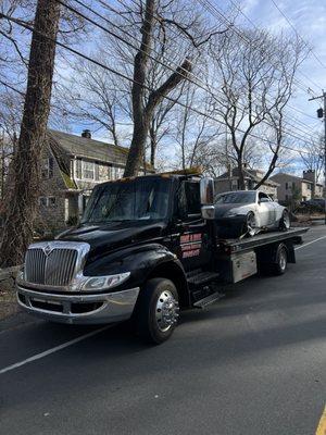 Hook & Book Towing Services