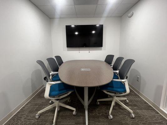 Up to 6 people meeting Space (Court)