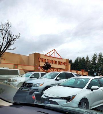 Came to The Home Depot Sat in the morning. Parking lots are kinda full.