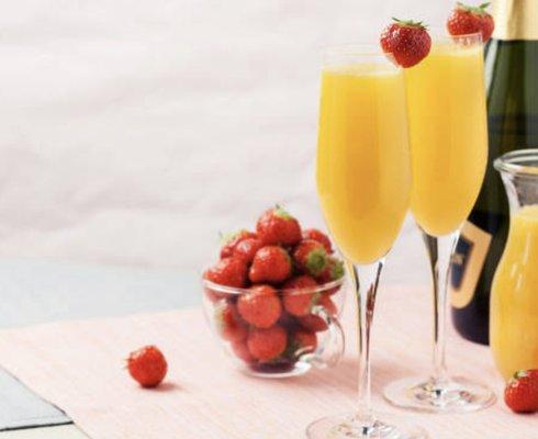 BRUNCH SPECIAL!  Every Sunday from 12PM - 2PM 
 Enjoy bottomless Mimosa & Sangria for $20