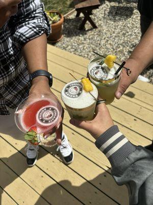 Strawberry Lemon Drop, Pineapple Mojito! so delicious !!