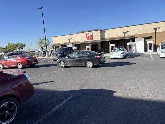 We didn't have trouble parking or leaving, but could be an issue sharing the space with Starbucks drive thru customers.